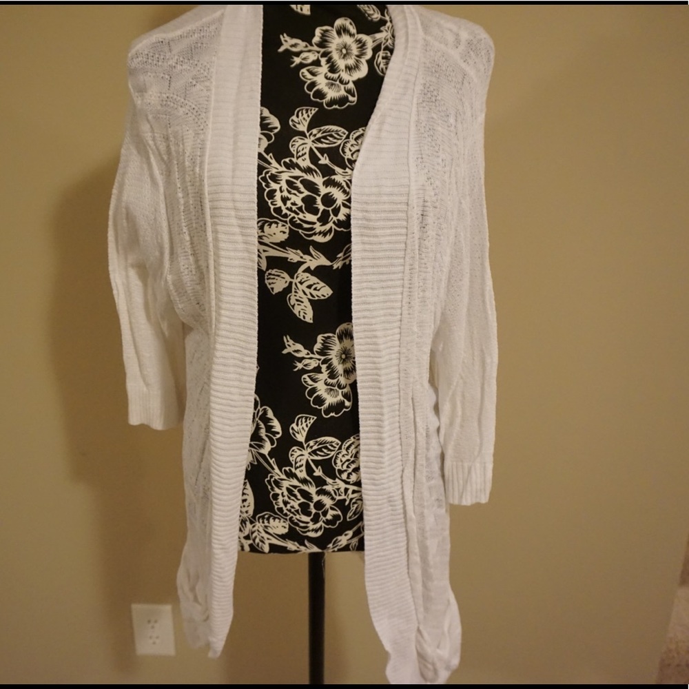 Plus size white Maurice’s shrug